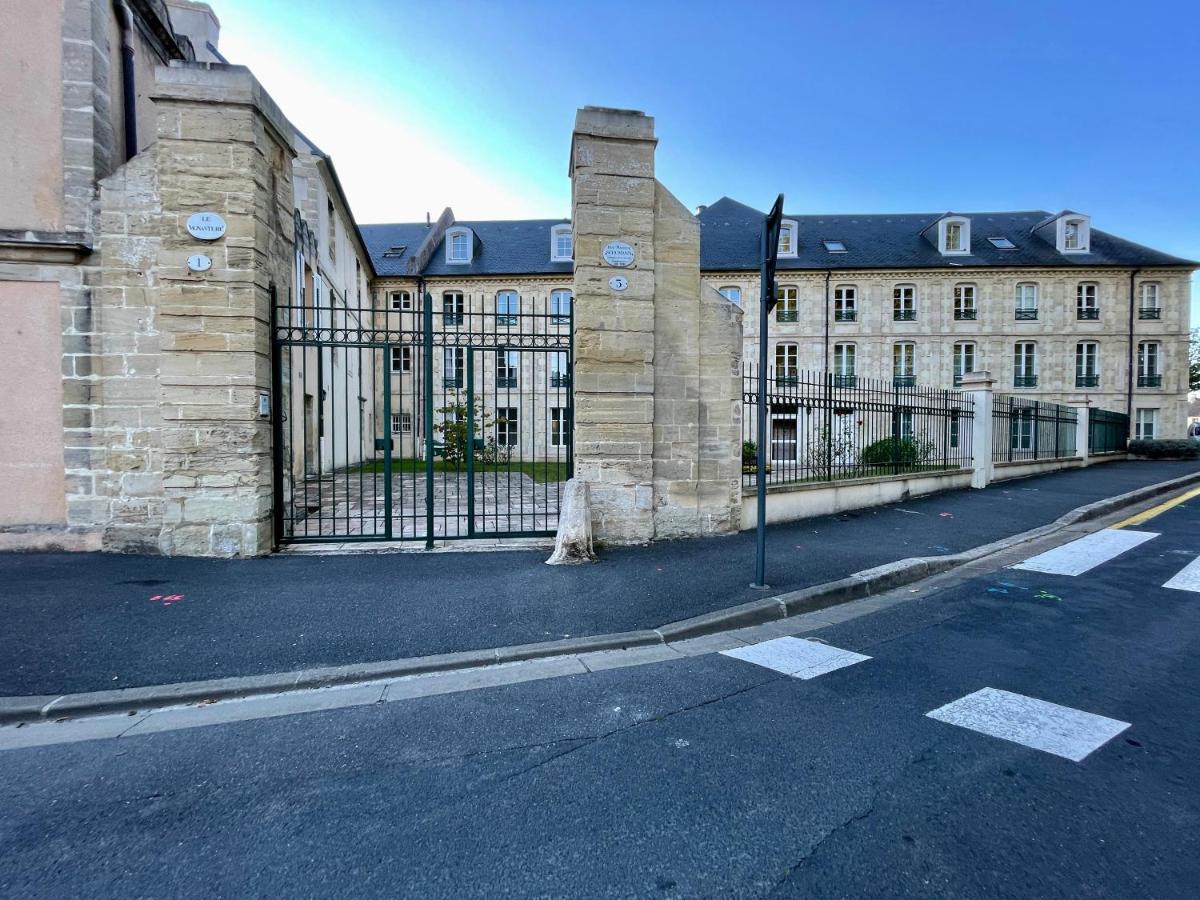 Le Monastere